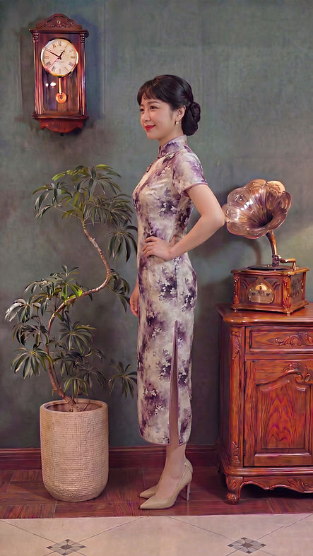 米色淺紫色水墨畫長旗袍 Long beige qipao P-034