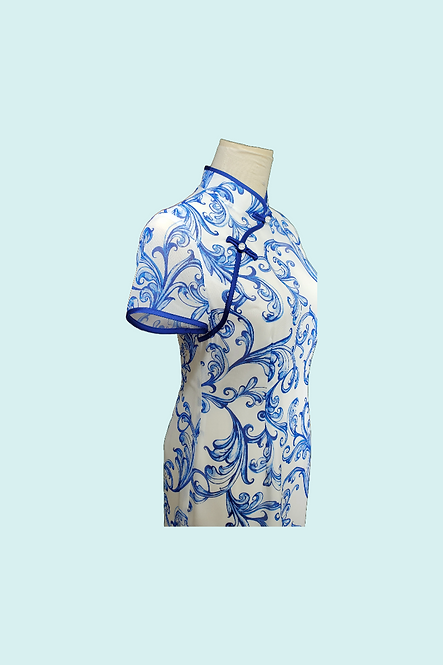 青花瓷短旗袍 White and Blue Porcelain Qipao V022