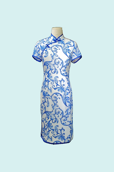 青花瓷短旗袍 White and Blue Porcelain Qipao V022